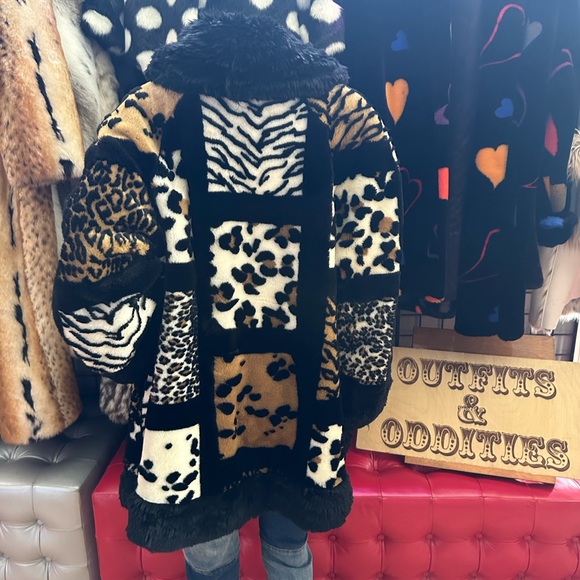Olympia Animal Print Panels Viintage Faux Fur Coat - Picture 6 of 6